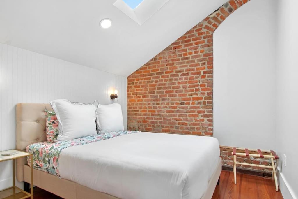 Апартаменти Fab 1838 Garden District 5Br With Parking And Balcony Новий Орлеан Екстер'єр фото